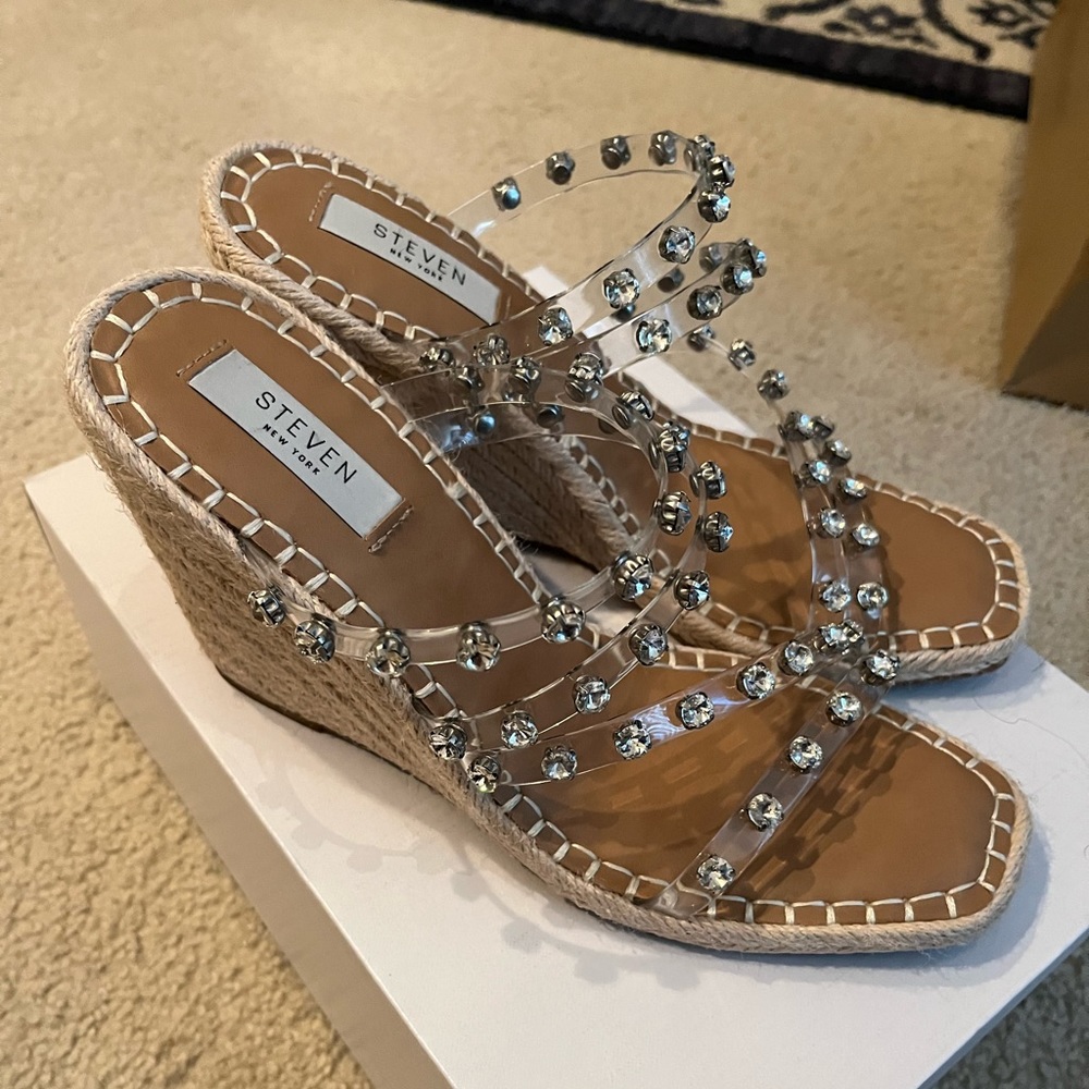 Beautiful Steven Women’s Shoes from NY size 9 worn once. Beautiful and elegant. - Picture 2 of 10